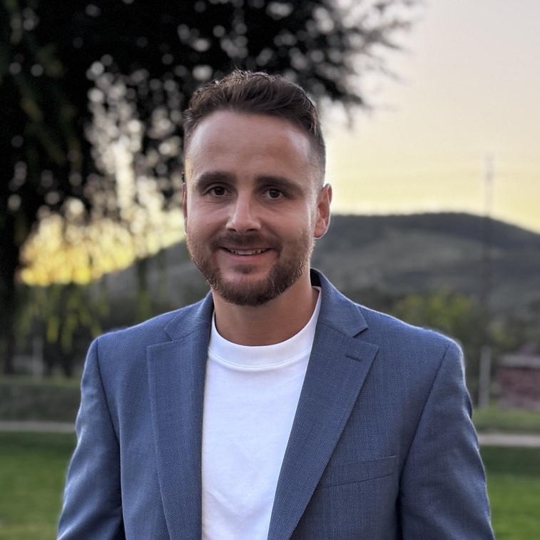 Alexandru_Lazar Alexandru_Lazar